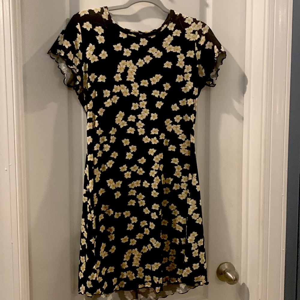 Short sleeve black floral midi dress
